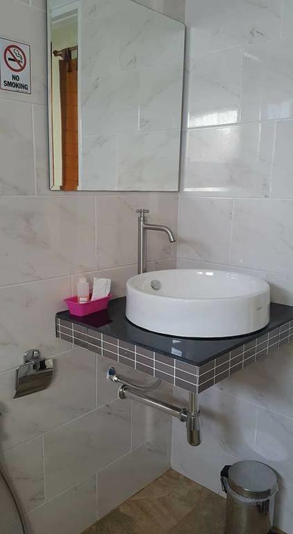 Hotel The House At Pranburi Extérieur photo