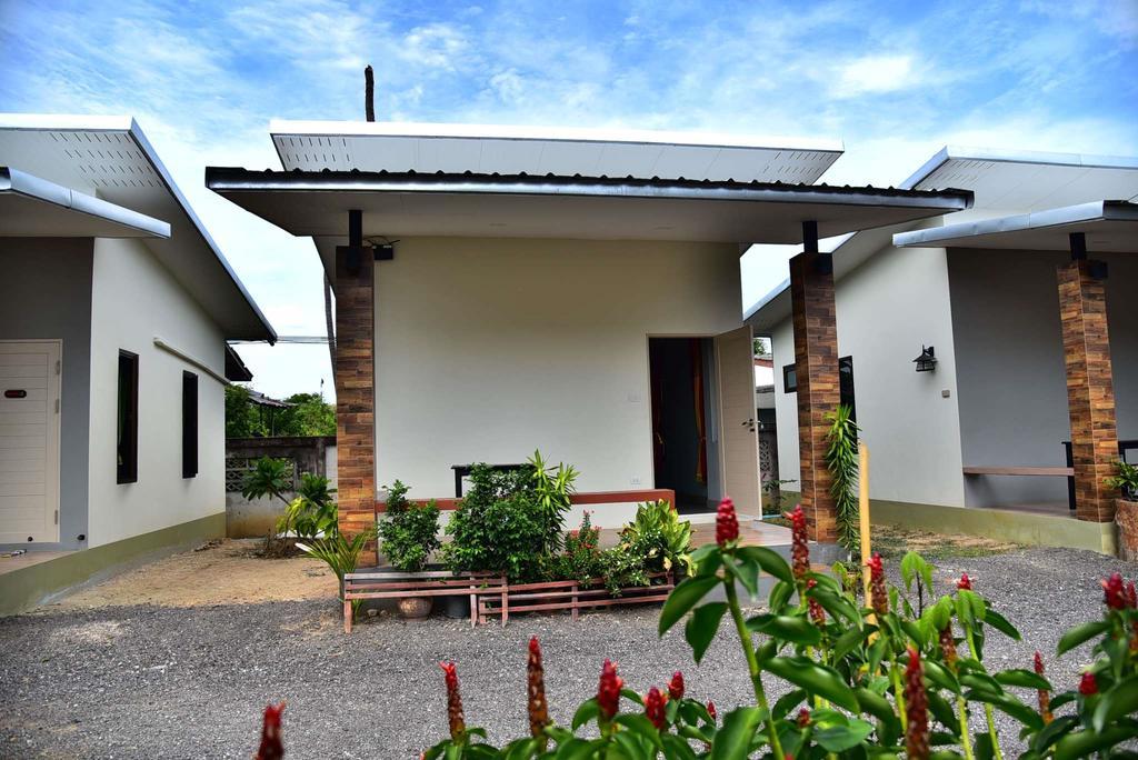Hotel The House At Pranburi Extérieur photo